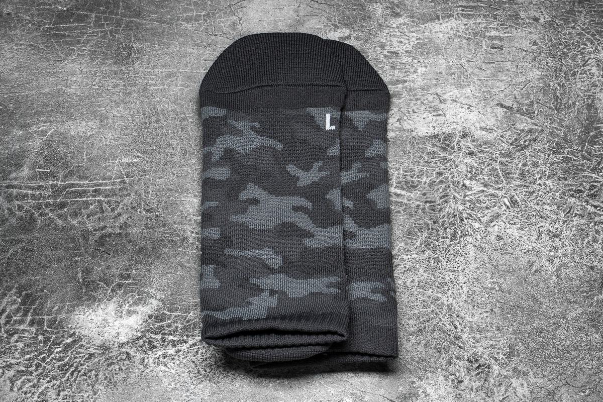 Nobull Low Men's Socks Grey Camo | Australia (FR2805)